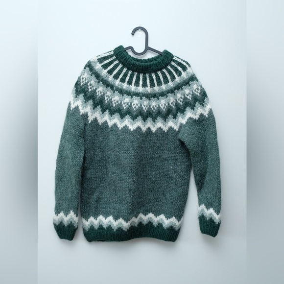 Handknitting Association of Iceland Crewneck - Picture 1 of 5